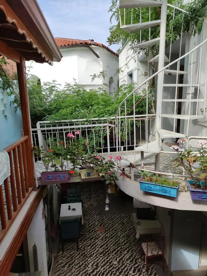 Lavinya Pension Kusadasi Homestay