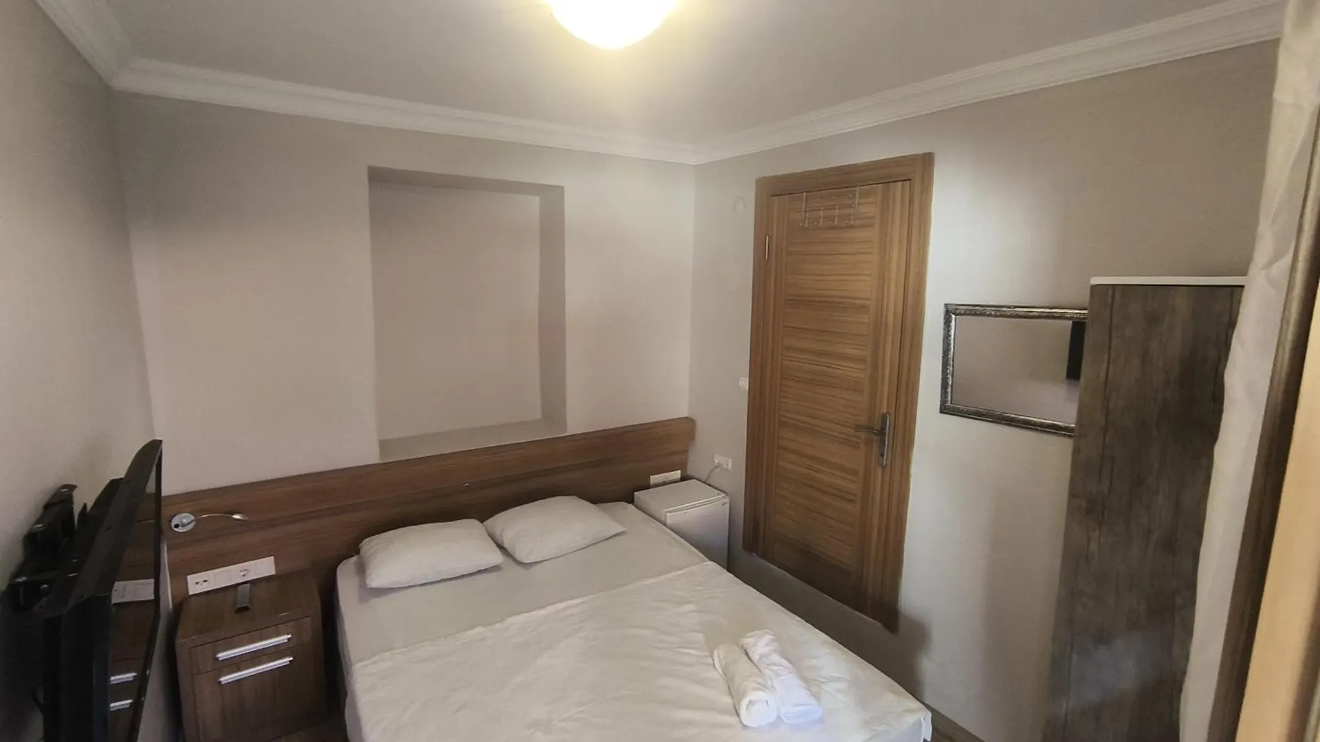 Lavinya Pension Kusadasi Homestay